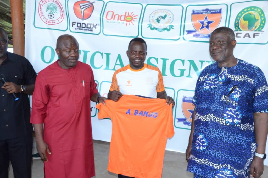 Sunshine Stars Unveil Duke Udi, Banjo Adepoju Ahead of 2026/27 NNL Season, Honour U-19's Impressive FA Cups Campaign 2 1003430775 2